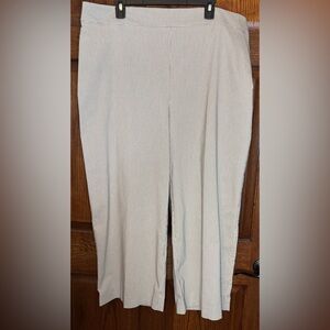 NWT Worthington Women’s 16W Black/Beige Plaid Wide Leg Cropped Flat Front Pants